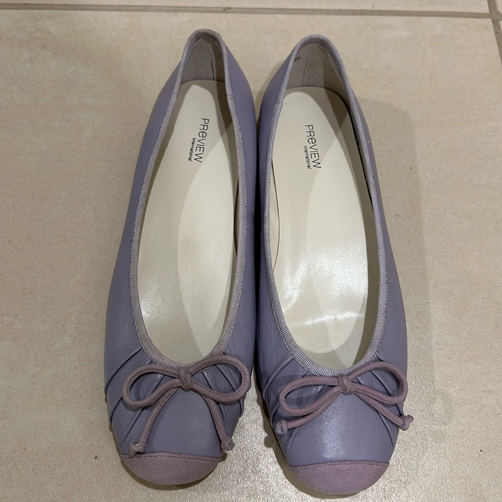 Preview International ballet flats